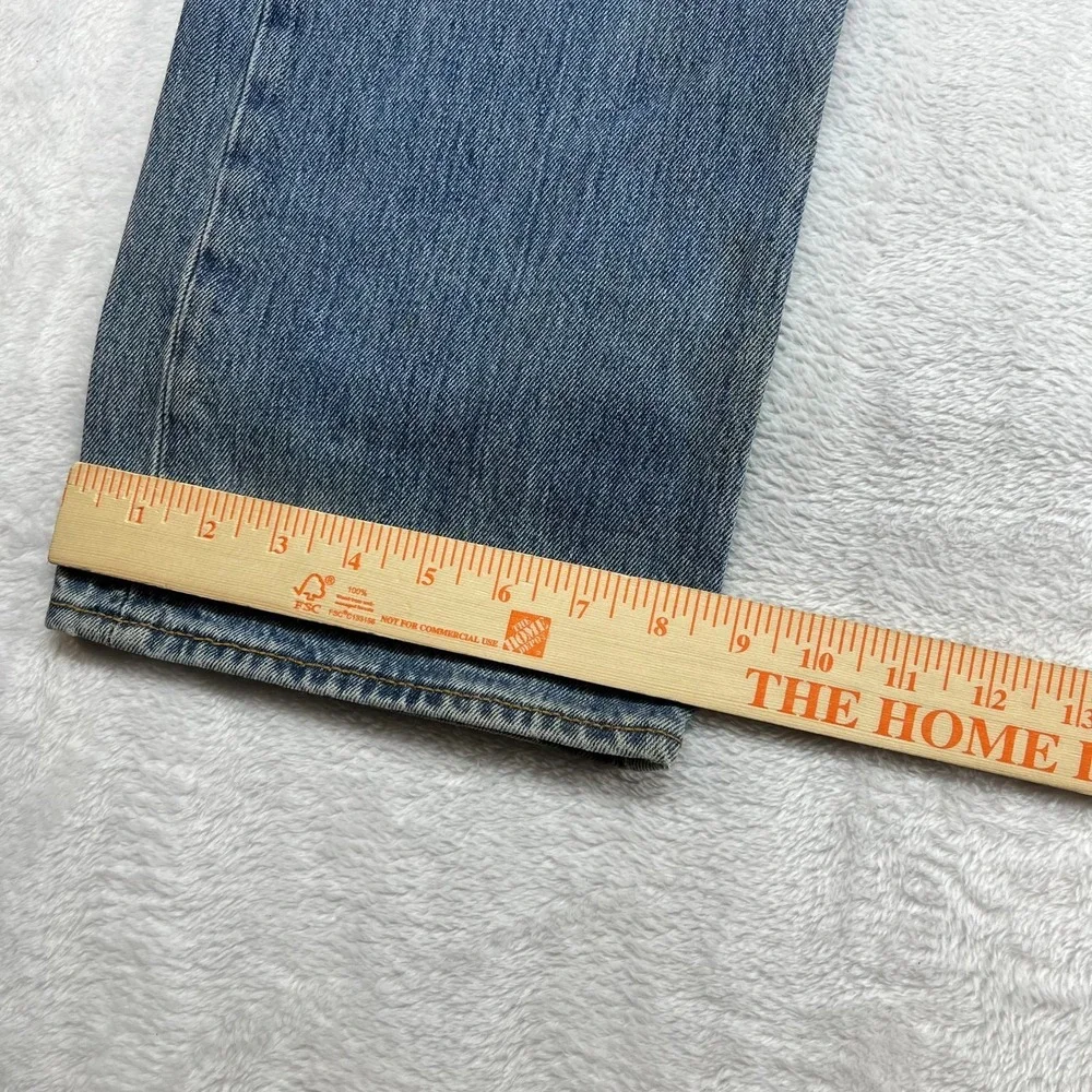 Levi's 501 Jeans Men's Blue Denim Mid Rise Classic‎ Straight Button Fly - 37X29